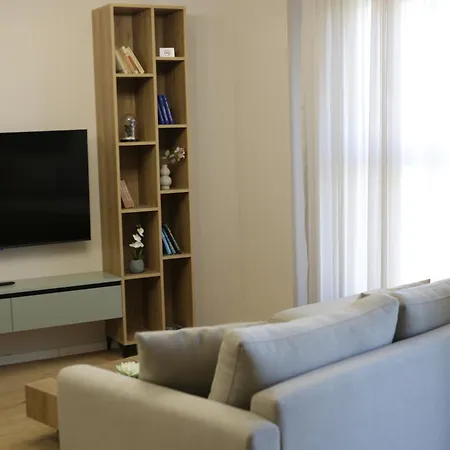 Boulevard View Appartement Tirana